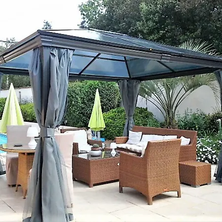 Cozy Holiday At Roquebrune-sur-argens With Pool Semesterbostad Roquebrune-sur Argens