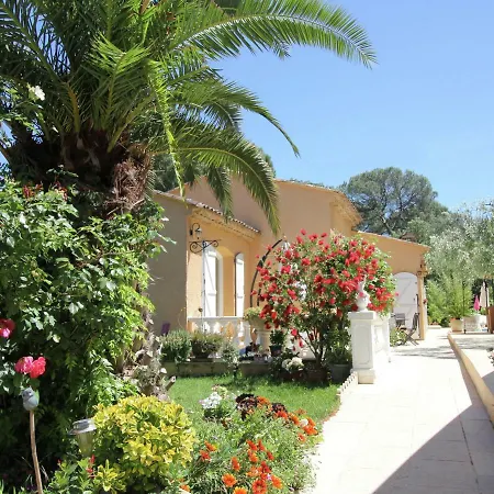 Cozy Holiday At Roquebrune-sur-argens With Pool * Roquebrune-sur-Argens
